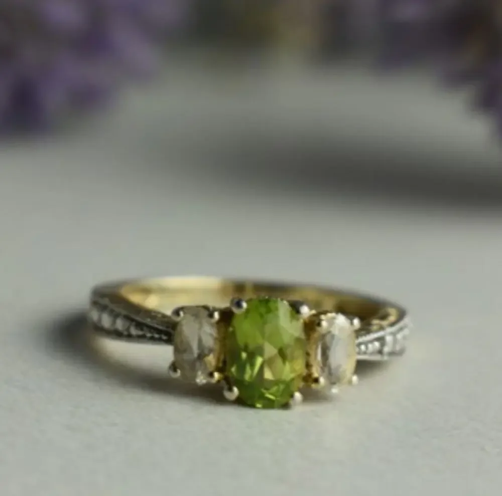 925 Sterling Silver Peridot & Colorless Quartz Ring Size 8